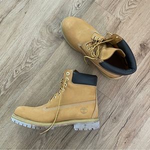 Timberland Men’s Premium 6-inch Waterproof Boots US 9.5